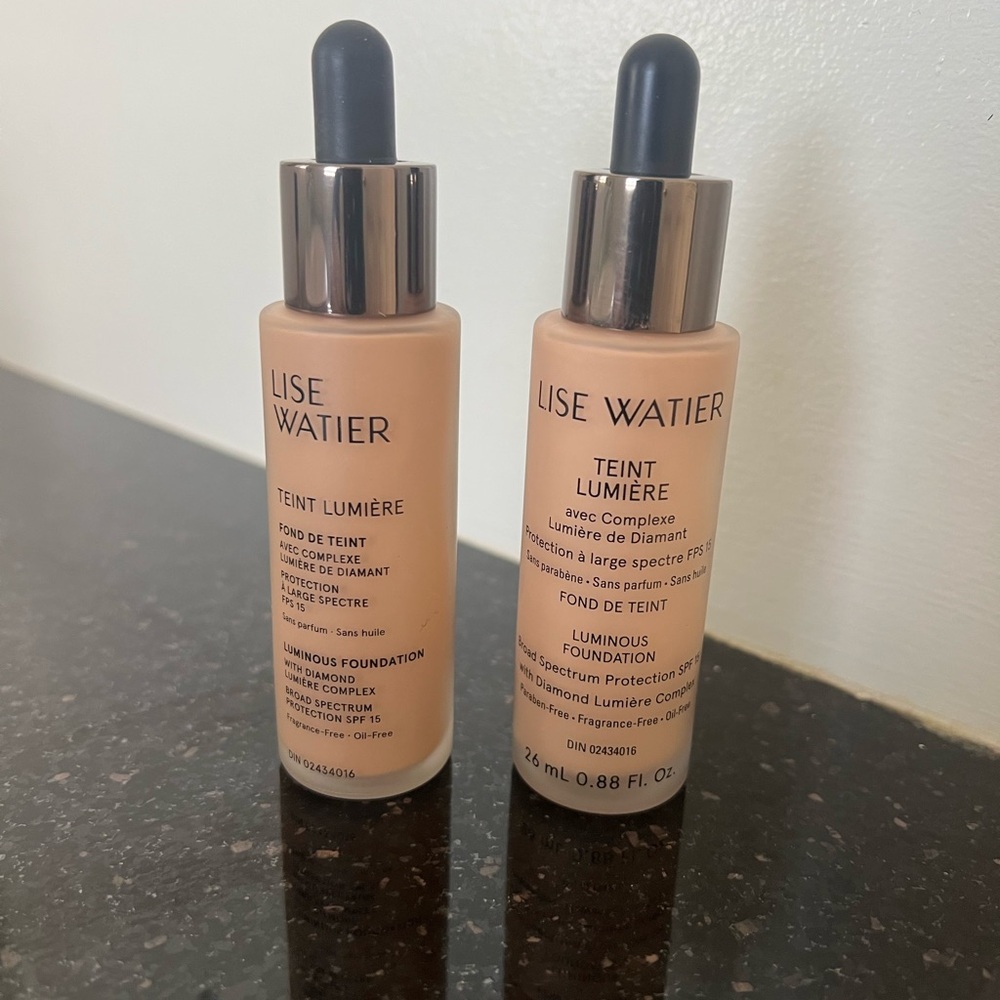 Lise Watier Teint Lumière Foundations